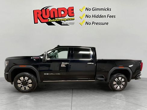 Used 2024 GMC Sierra 2500 Denali w/ Denali Reserve Package image 2