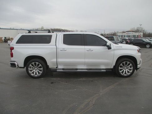 Used 2019 Chevrolet Silverado 1500 High Country image 5