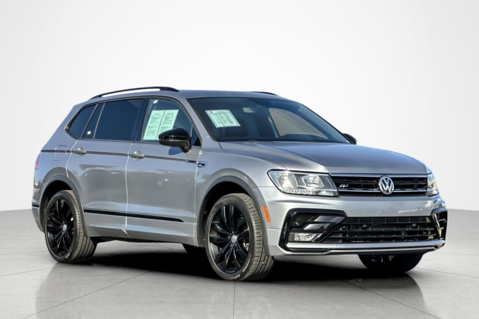 Used 2021 Volkswagen Tiguan SE R-Line AWD/4WD image 7