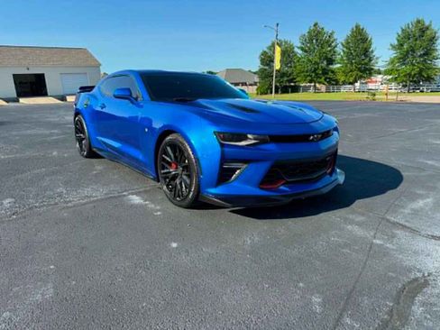 Used 2017 Chevrolet Camaro SS RWD image 7