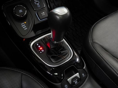 Certified 2021 Jeep Compass Limited w/ Sun and Sound Group image 41