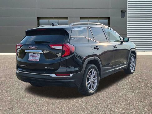 Used 2022 GMC Terrain SLT w/ Infotainment Package II AWD/4WD image 5