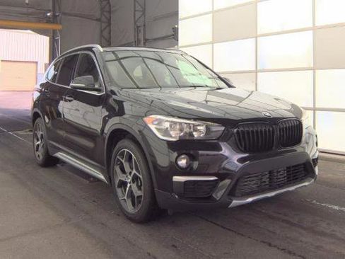 Used 2018 BMW X1 xDrive28i w/ Convenience Package image 3