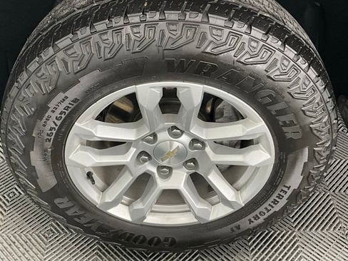 Used 2022 Chevrolet Silverado 1500 LT image 23