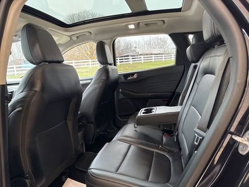 Used 2021 Ford Escape SEL w/ Technology Package image 28