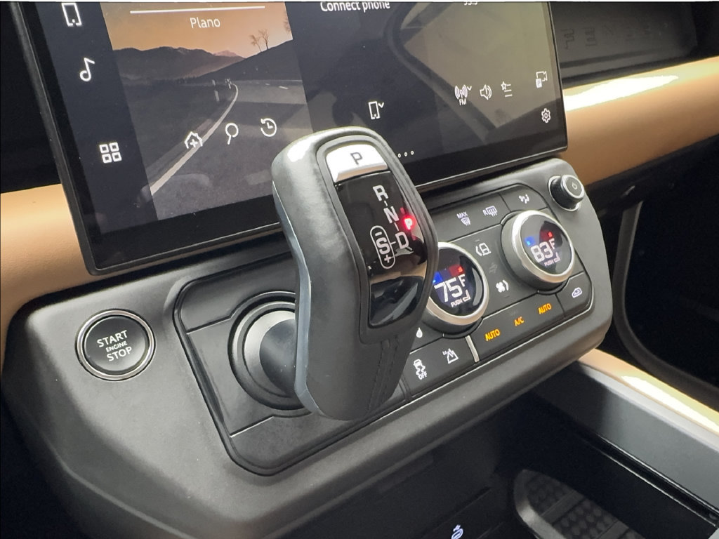 Used 2026 Land Rover Defender 110 S AWD/4WD image 47