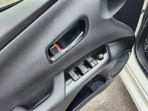 Used 2019 Toyota Prius Prime Premium w/ Carpet Mat Package image 22