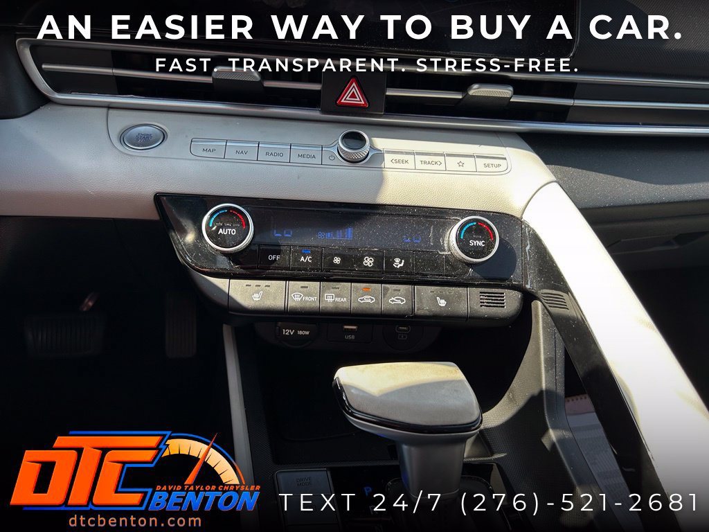 Used 2025 Hyundai Elantra Limited FWD image 12