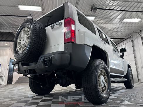 Used 2006 HUMMER H3 image 19