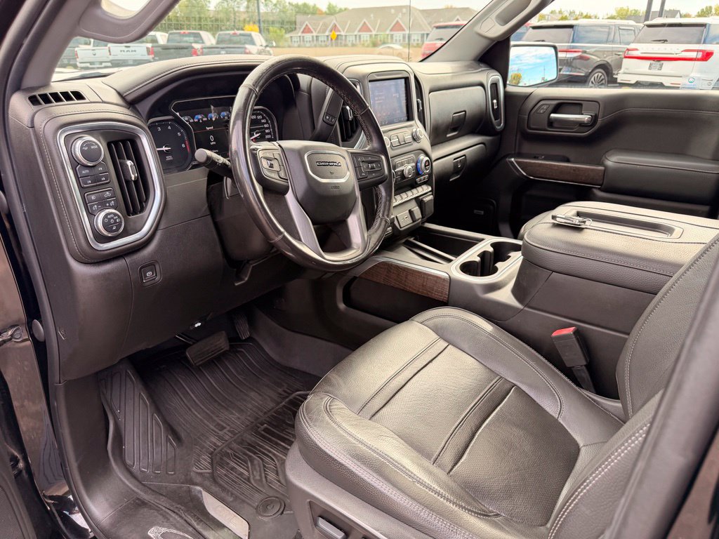 Used 2022 GMC Sierra 1500 Denali w/ Denali Premium Package AWD/4WD image 23