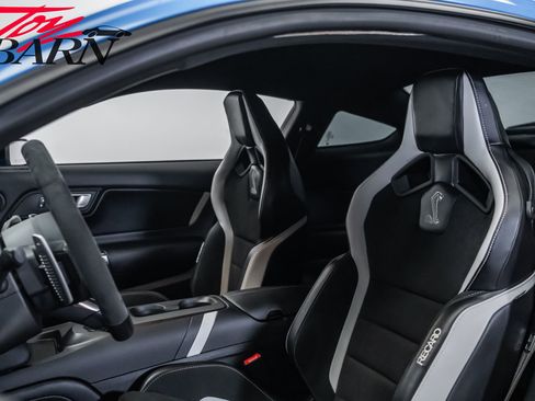 Used 2020 Ford Mustang Shelby GT500 w/ Carbon Fiber Track Pack image 25