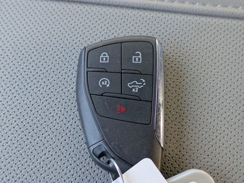 Used 2024 Chevrolet Silverado 1500 LTZ image 30