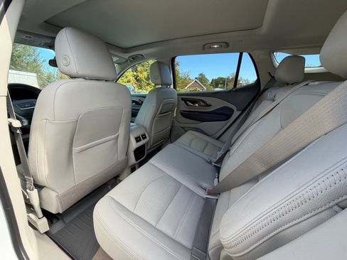 Used 2023 GMC Terrain Denali w/ Denali Premium Package image 7