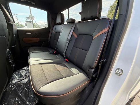 New 2026 GMC Canyon AT4 AWD/4WD image 31
