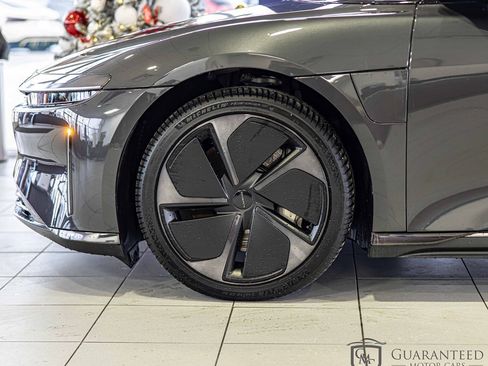 Used 2024 Lucid Air Touring image 10