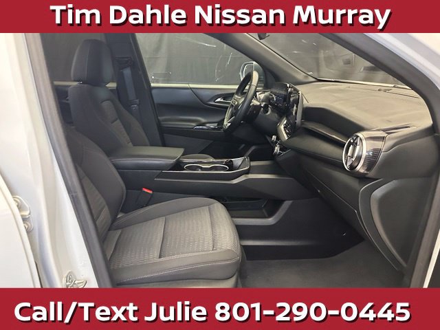 Used 2025 Chevrolet Equinox LT AWD/4WD image 15