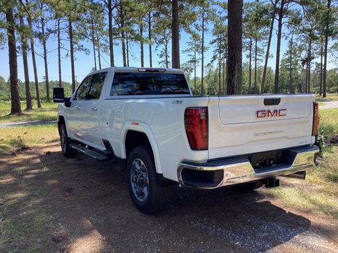 New 2025 GMC Sierra 3500 SLT w/ SLT Premium Package image 6