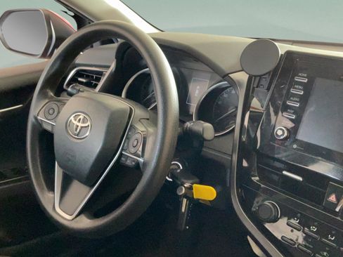 Used 2021 Toyota Camry LE FWD image 26