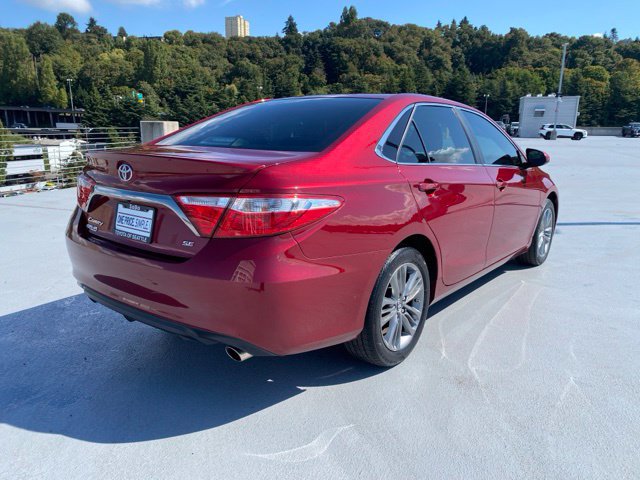Used 2017 Toyota Camry SE FWD image 8