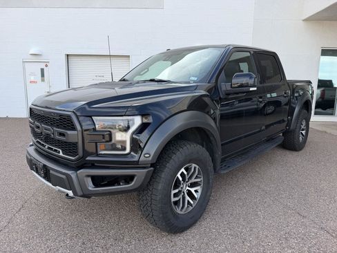 Used 2018 Ford F150 Raptor w/ Equipment Group 802A Luxury AWD/4WD image 1