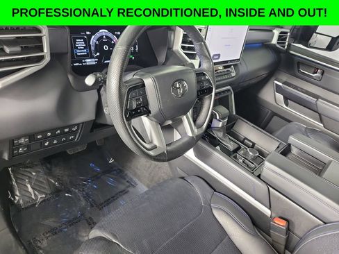Used 2024 Toyota Tundra Platinum AWD/4WD image 7