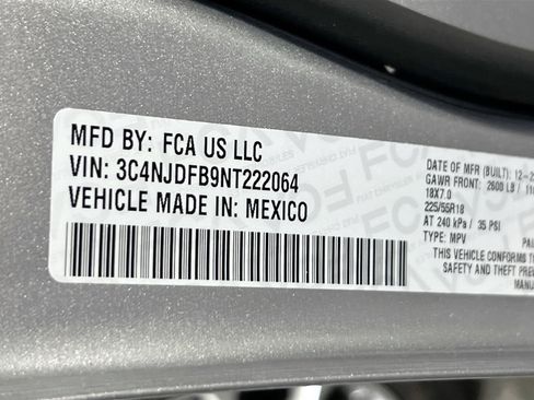 Used 2022 Jeep Compass Latitude image 29