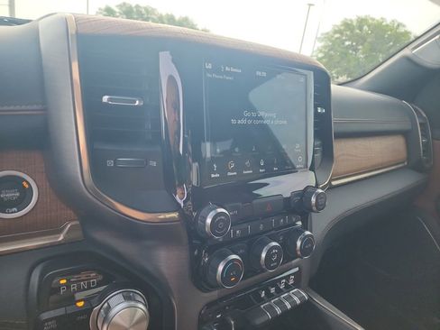 Used 2021 RAM 1500 Limited w/ Off Road Group image 10