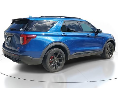 Used 2020 Ford Explorer ST w/ ST Street Pack image 4