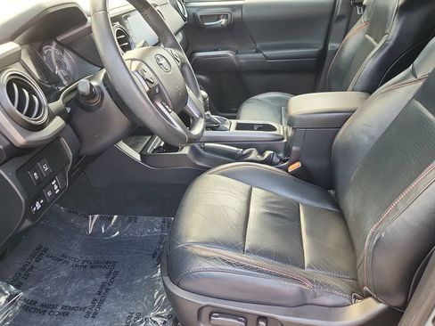 Used 2021 Toyota Tacoma TRD Pro AWD/4WD image 7