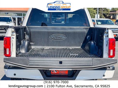 Used 2018 Ford F150 Platinum w/ Equipment Group 701A Luxury AWD/4WD image 25