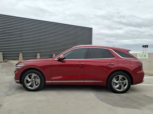 Certified 2026 Genesis GV70 2.5T image 3