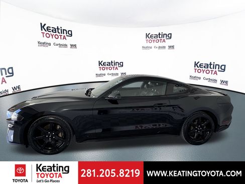 Used 2020 Ford Mustang GT Premium w/ Black Accent Package RWD image 8