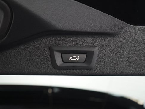 Used 2022 BMW X5 xDrive40i AWD/4WD image 19