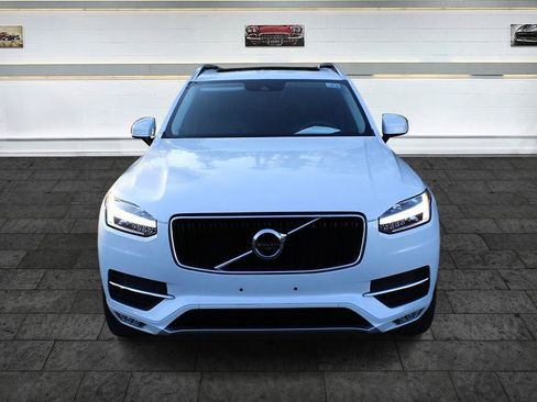 Used 2018 Volvo XC90 T5 Momentum w/ Convenience Package FWD image 2