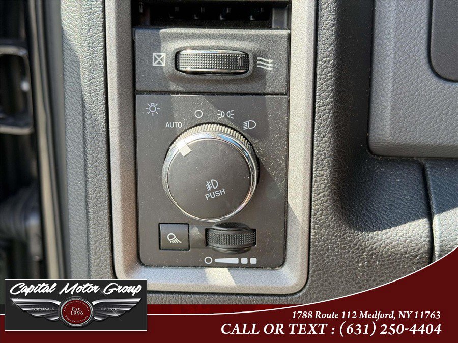 Used 2018 RAM 1500 Express AWD/4WD image 19
