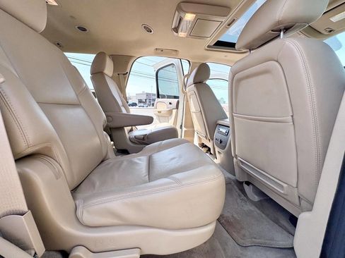 Used 2011 Chevrolet Tahoe LTZ AWD/4WD image 21