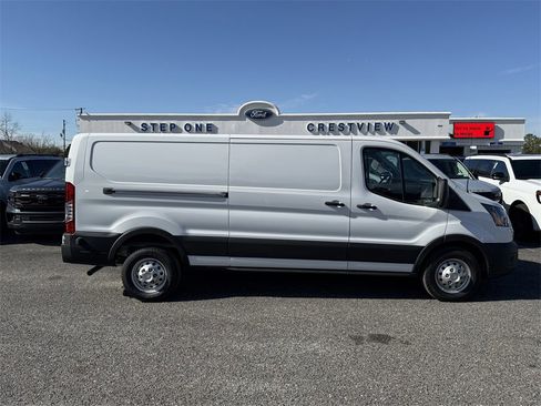 Used 2024 Ford Transit 350 148 Low Roof AWD image 4