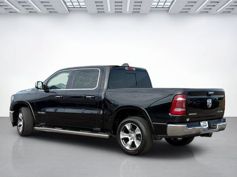 Used 2019 RAM 1500 Laramie AWD/4WD image 6