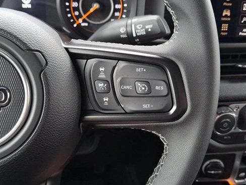 Certified 2026 Jeep Wrangler Sport AWD/4WD image 24