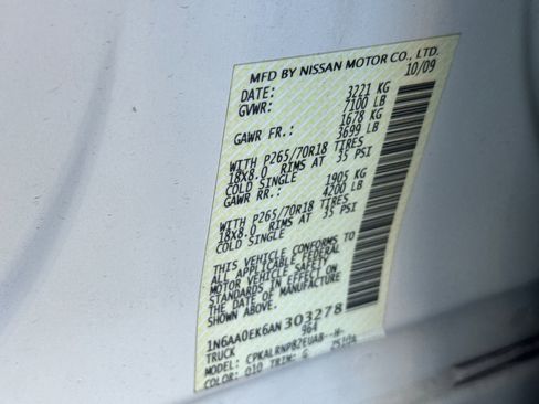 Used 2010 Nissan Titan XE w/ XE Popular Equipment Pkg image 19