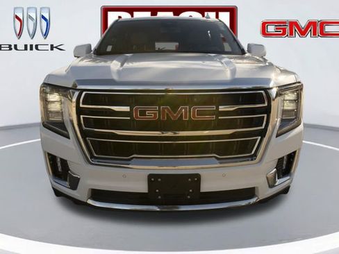 Used 2023 GMC Yukon XL SLT image 8