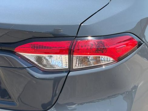 Used 2025 Toyota Corolla LE FWD image 28
