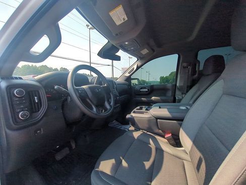 Used 2025 Chevrolet Silverado 1500 Custom Trail Boss AWD/4WD image 13