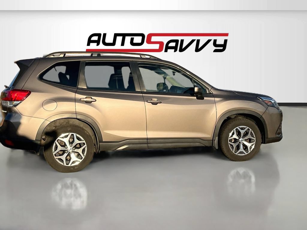 Used 2023 Subaru Forester Premium AWD/4WD image 8