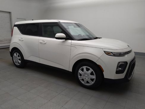 Used 2021 Kia Soul LX image 11
