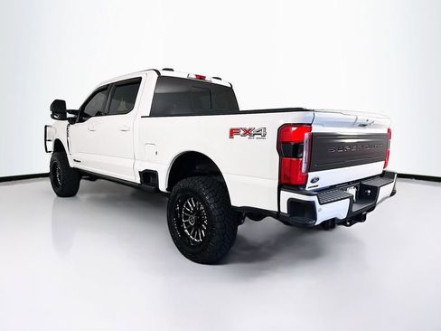 Used 2025 Ford F350 Platinum w/ FX4 Off-Road Package AWD/4WD image 7