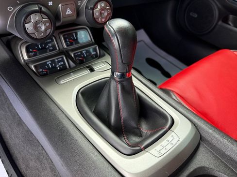 Used 2015 Chevrolet Camaro SS w/ Commemorative Special Edition RWD image 10
