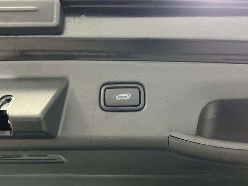 Used 2025 Hyundai Tucson Limited image 17