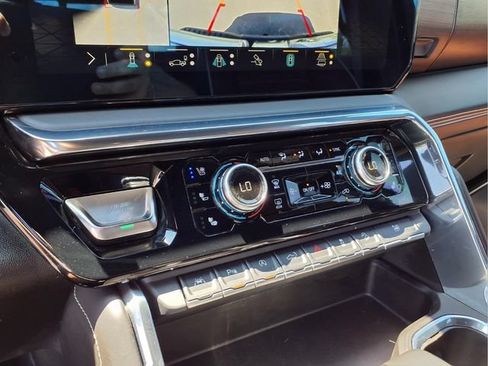 Used 2023 GMC Sierra 1500 Denali Ultimate AWD/4WD image 19