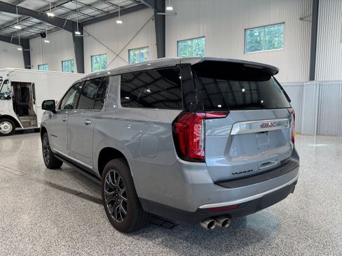Used 2024 GMC Yukon XL Denali w/ Advanced Technology Package AWD/4WD image 8